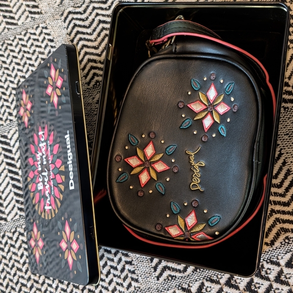 Desigual Black Embroidered Women's Bag - Picture 12 of 14